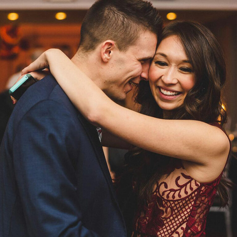 Capture intimate wedding moments in Philadelphia
